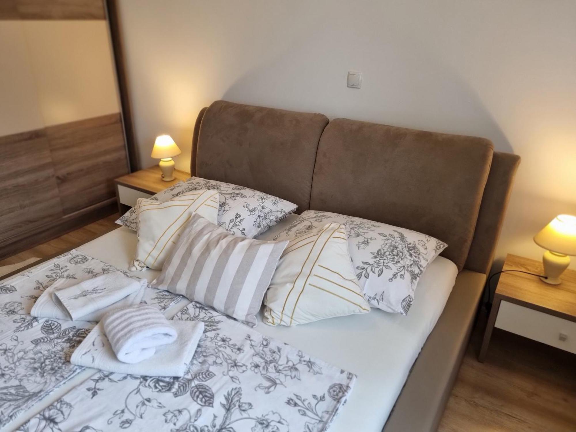 Apartments Manuel Banjol Екстер'єр фото