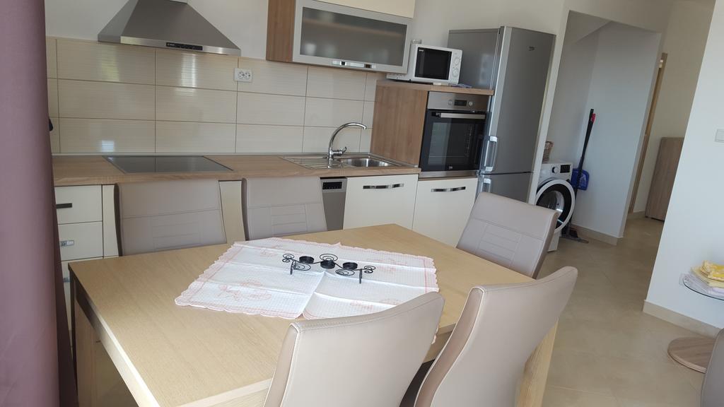 Apartments Manuel Banjol Екстер'єр фото