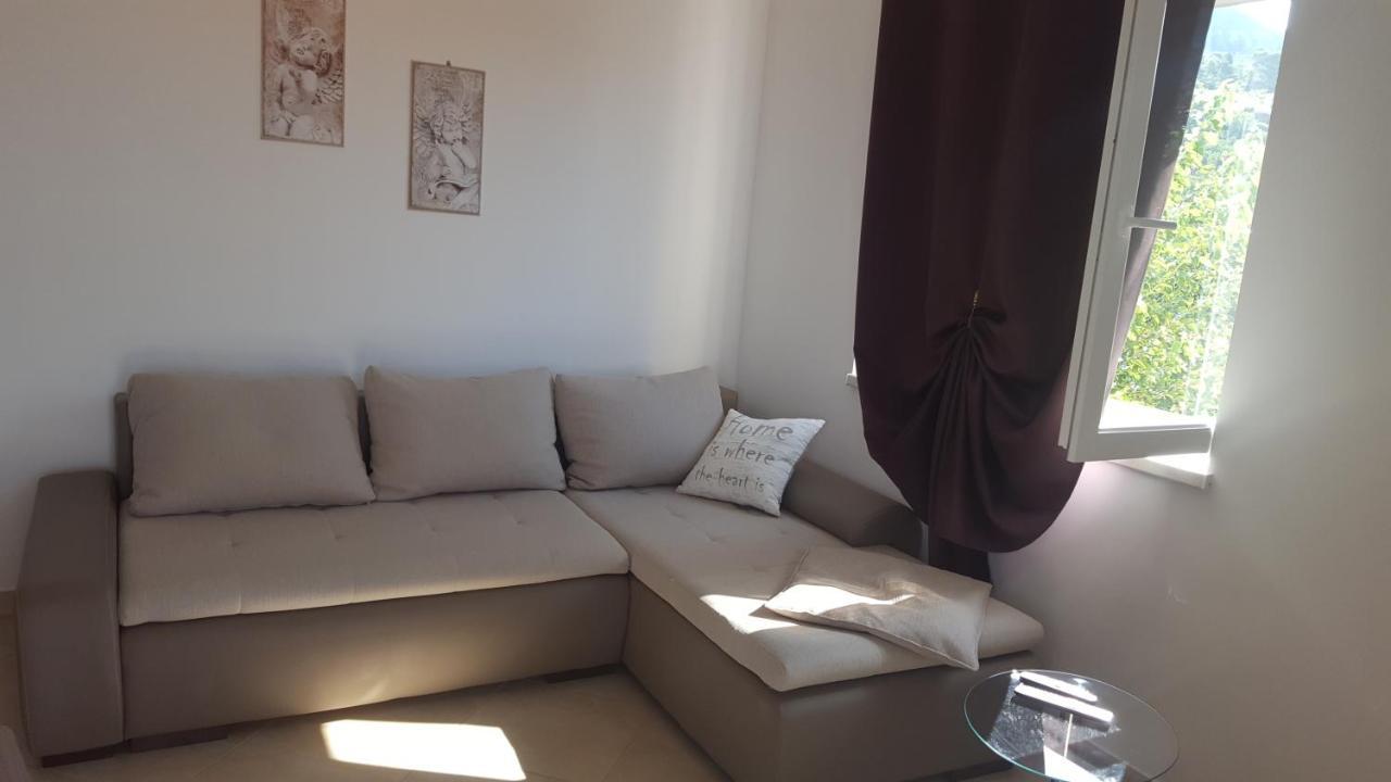 Apartments Manuel Banjol Екстер'єр фото